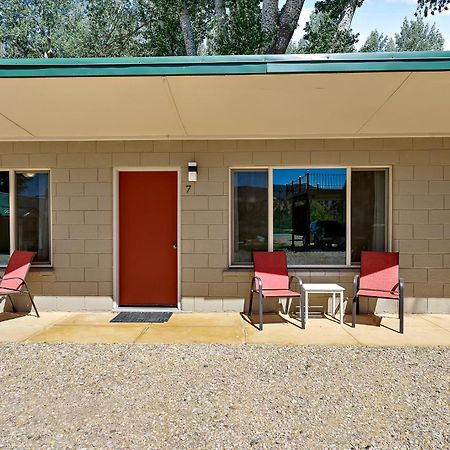 Mount Carmel Motel Near Zion National Park Маунт-Кармел Экстерьер фото