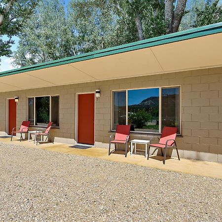 Mount Carmel Motel Near Zion National Park Маунт-Кармел Экстерьер фото